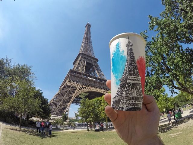 飲んで、描いて、旅をして。