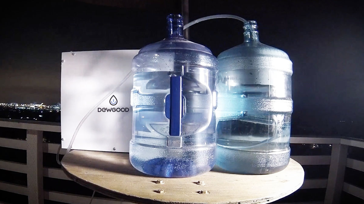 空気 から 水 を 作る 水筒