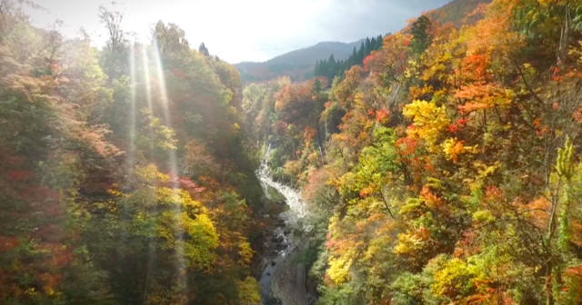 温泉はほとんど映ってないのに、とにかく温泉に行きたくなる「秋田」の絶景動画