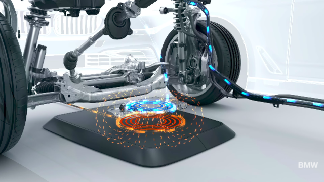 駐車するだけでバッテリーを即チャージ。電気自動車の未来。