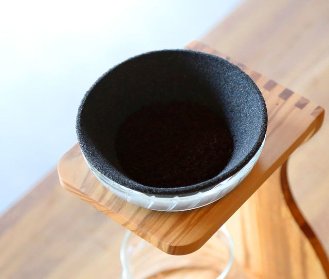 有田焼のセラフィルターが、いつものコーヒーをまろやかに変える。