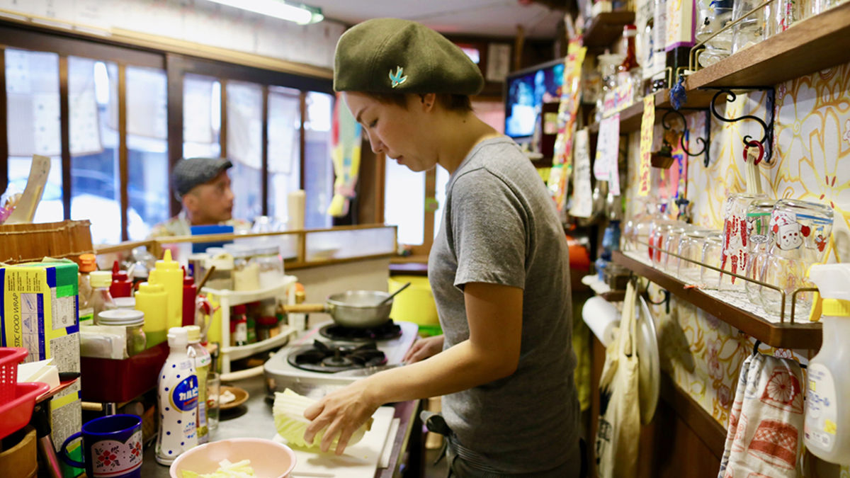 6席しかないのに、なぜか通っちゃう大阪の名店「さささ」