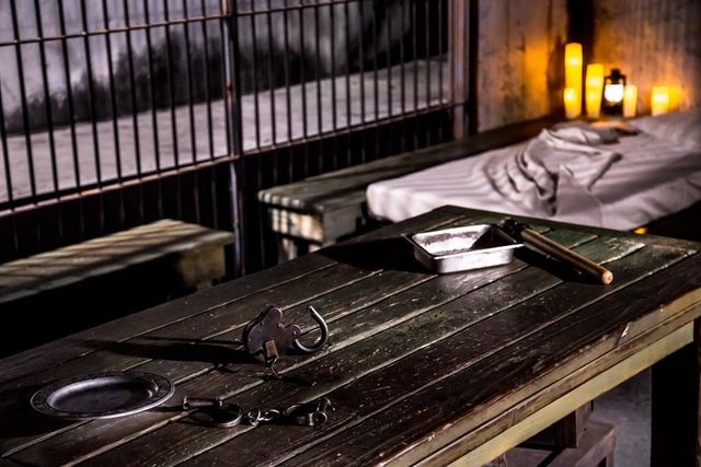 【一泊限定】アメリカ「最悪の刑務所」に泊まってみる?