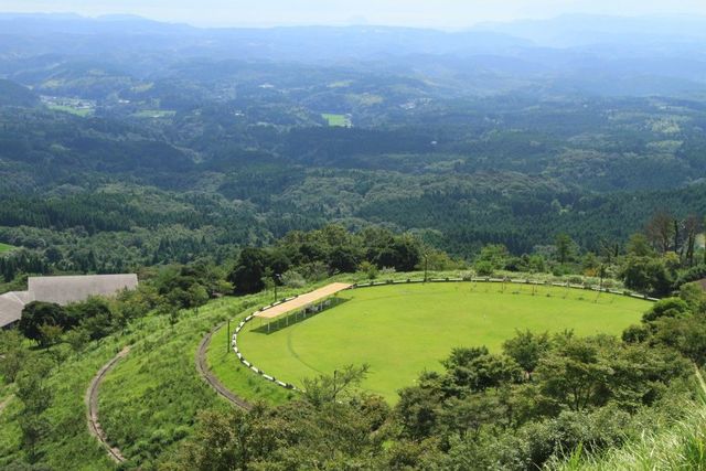 神話の里にある「道の駅 霧島」は、まるで天空の公園