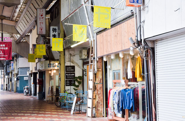 ヘンテコなビル「やながせ倉庫」が、岐阜の街をおもしろくする。