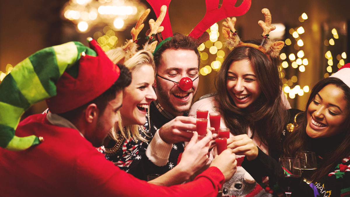 お金がなくても、友達と「最高に楽しい」クリスマスを過ごすための8つのプラン | TABI LABO