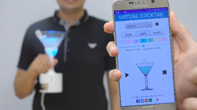 このコップが、未来のダイエット方法を変える。