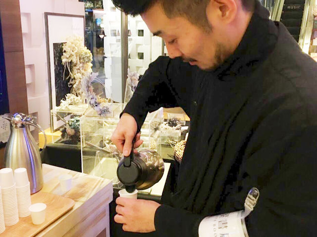 代官山 蔦屋書店でお茶の話をしたら、DNAと宇宙の話になった!