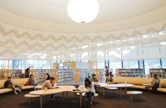岐阜にある、居心地が良すぎる図書館のヒミツ