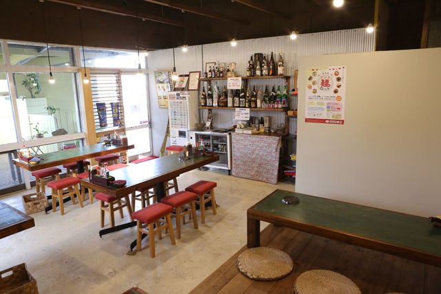 沖縄そばの異端、とも言われる「金月そば」を食べてみた。