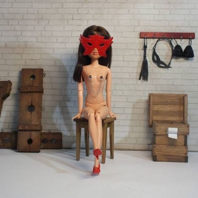 禁断のBDSMバービー嬢
