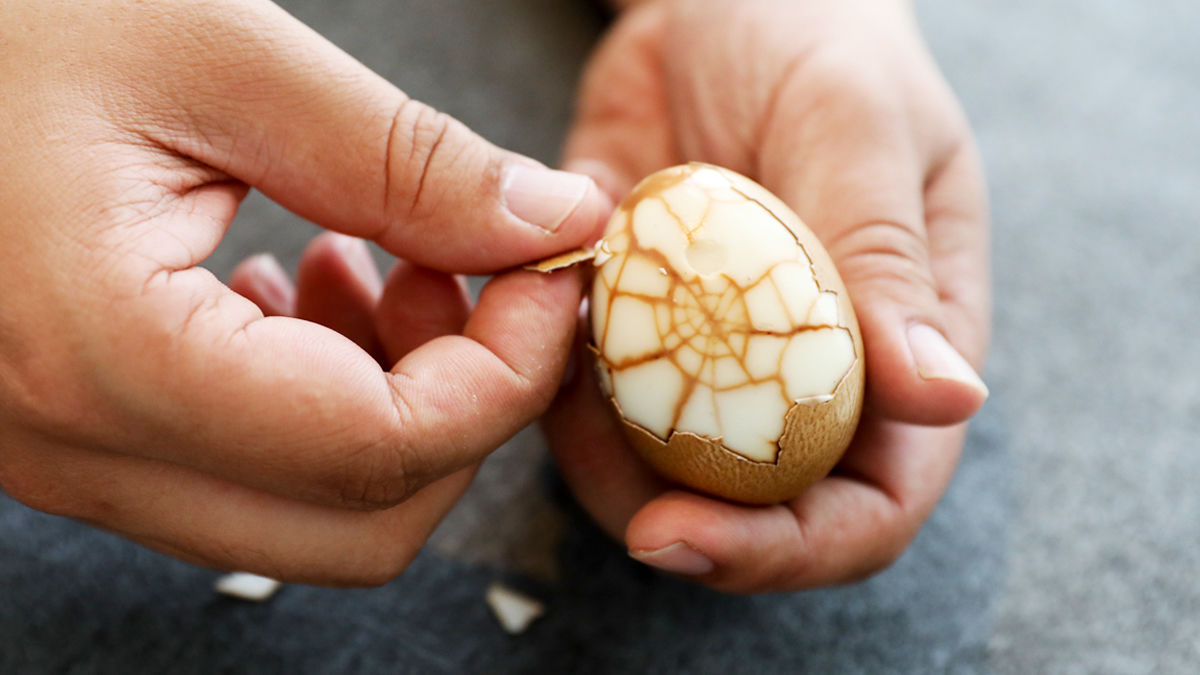 市場 神丹 茶色い卵 味付け卵 香鶏蛋 茶叶蛋 鹵鶏蛋 味付けゆで卵